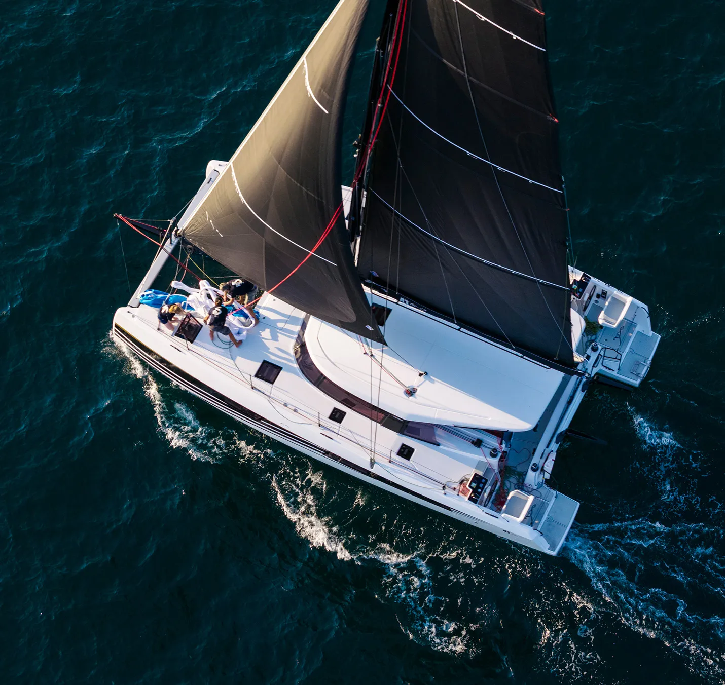 A balanced and responsive sail plan